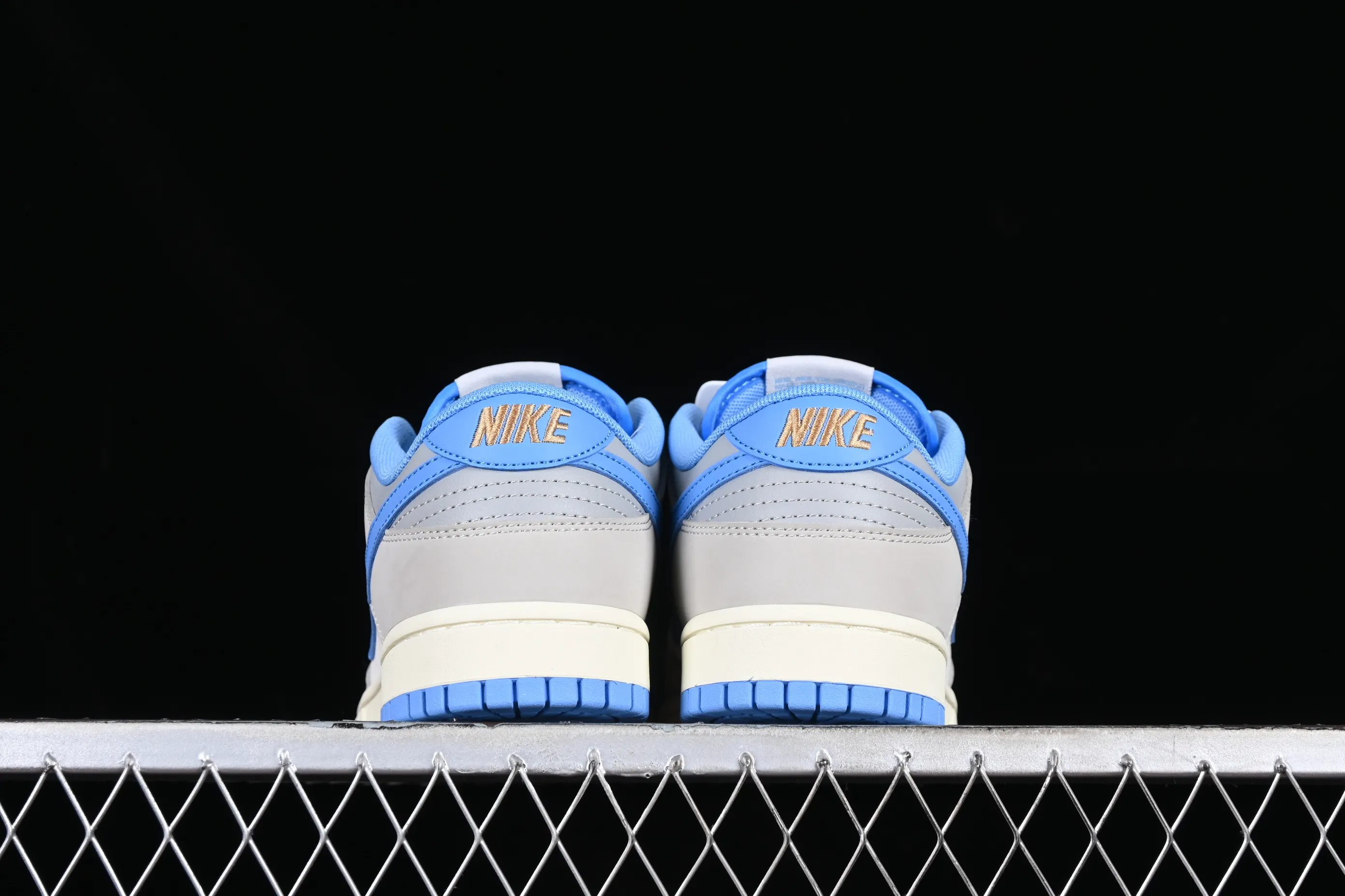 All categories Nk SB Dunk series Nk SB Dunk Low low-top sneakers F version Nk Dunk Low "Athletic Department" gray blue SB low-top casual sneakers FN7488-133